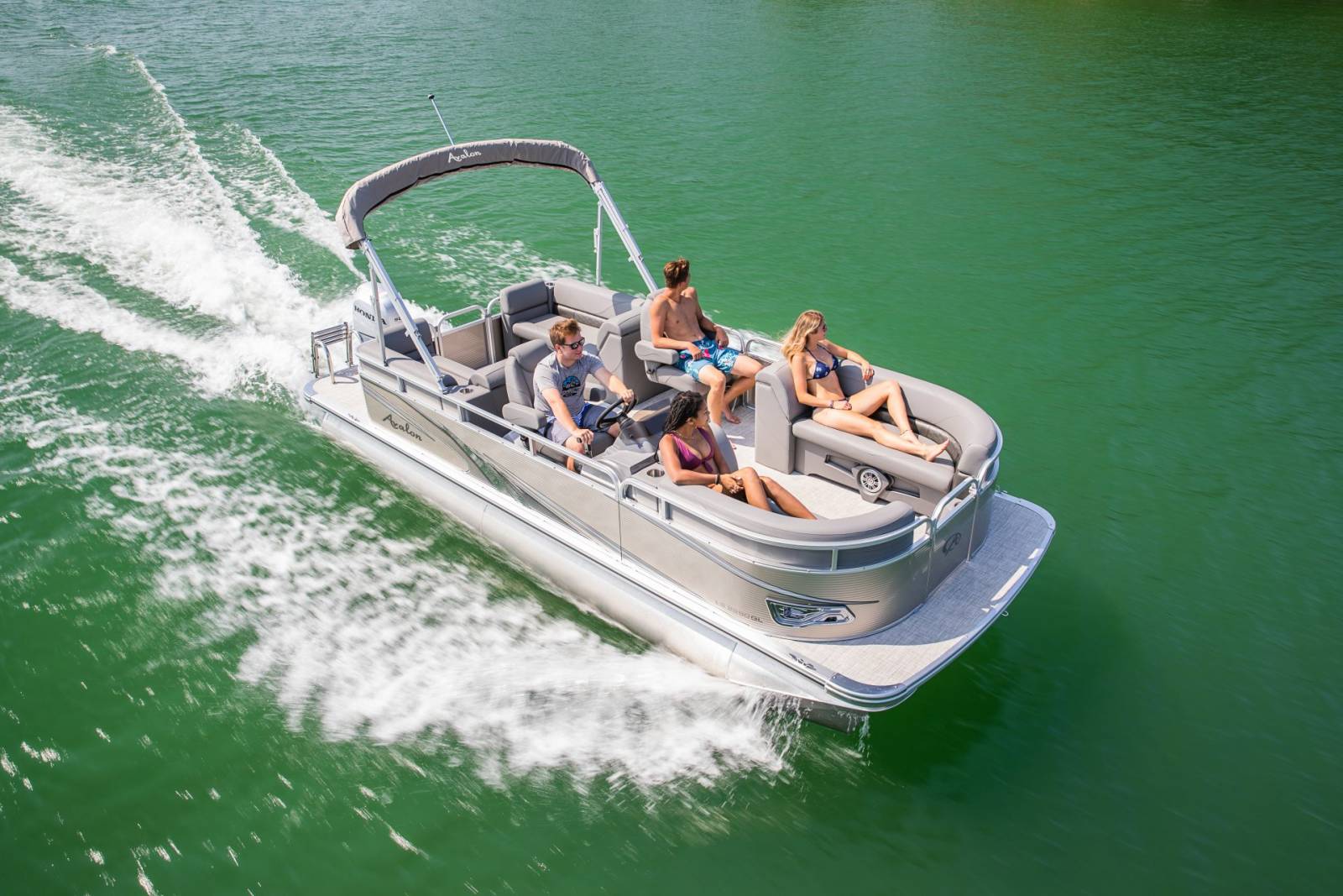 2020_Avalon_LS_Quad_Lounge